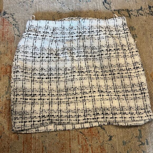 SHEIN tweed skirt size large - Picture 2 of 2